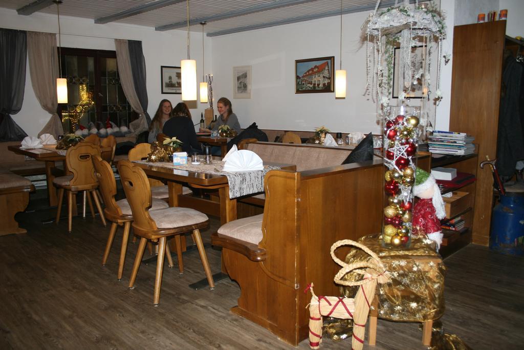 兰德豪斯考酒店餐厅 诺伊基希 外观 照片